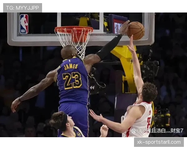 亚历山大三分出手提升球队空间感显著拉开防守差距