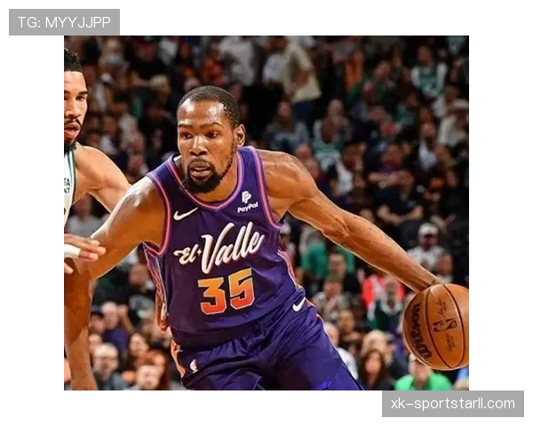 怀特利用挡拆制造空位，得分效率明显超越季后赛同期表现