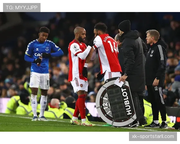 凯恩与莱万：终结模式分化，单点强攻转向体系渗透